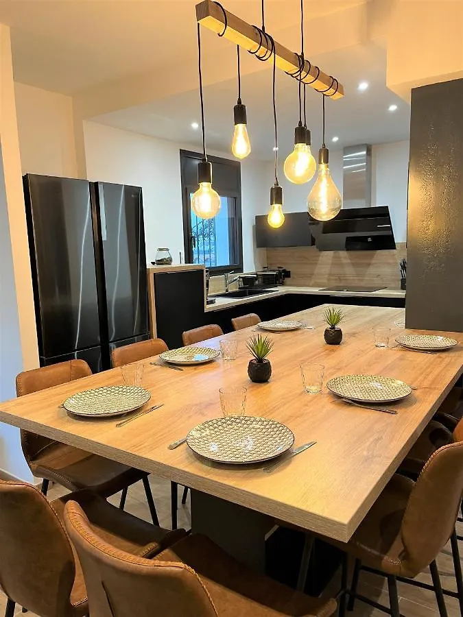 399-Casa Moderna Con Amarre 14M Y Piscina Privada Villa Empuriabrava